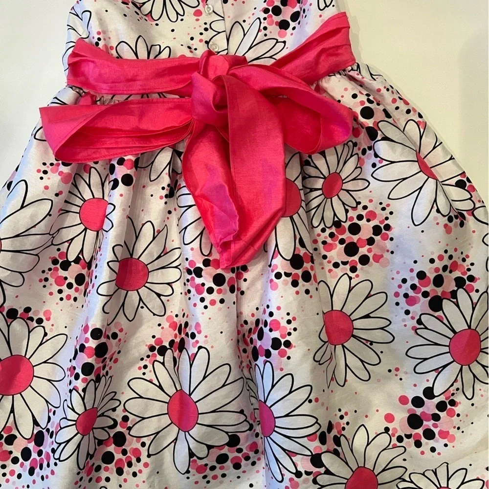 MARMELLATA CLASSICS GIRLS FLORAL DRESS   SIZE 8. WHITE/PINK/BLACK